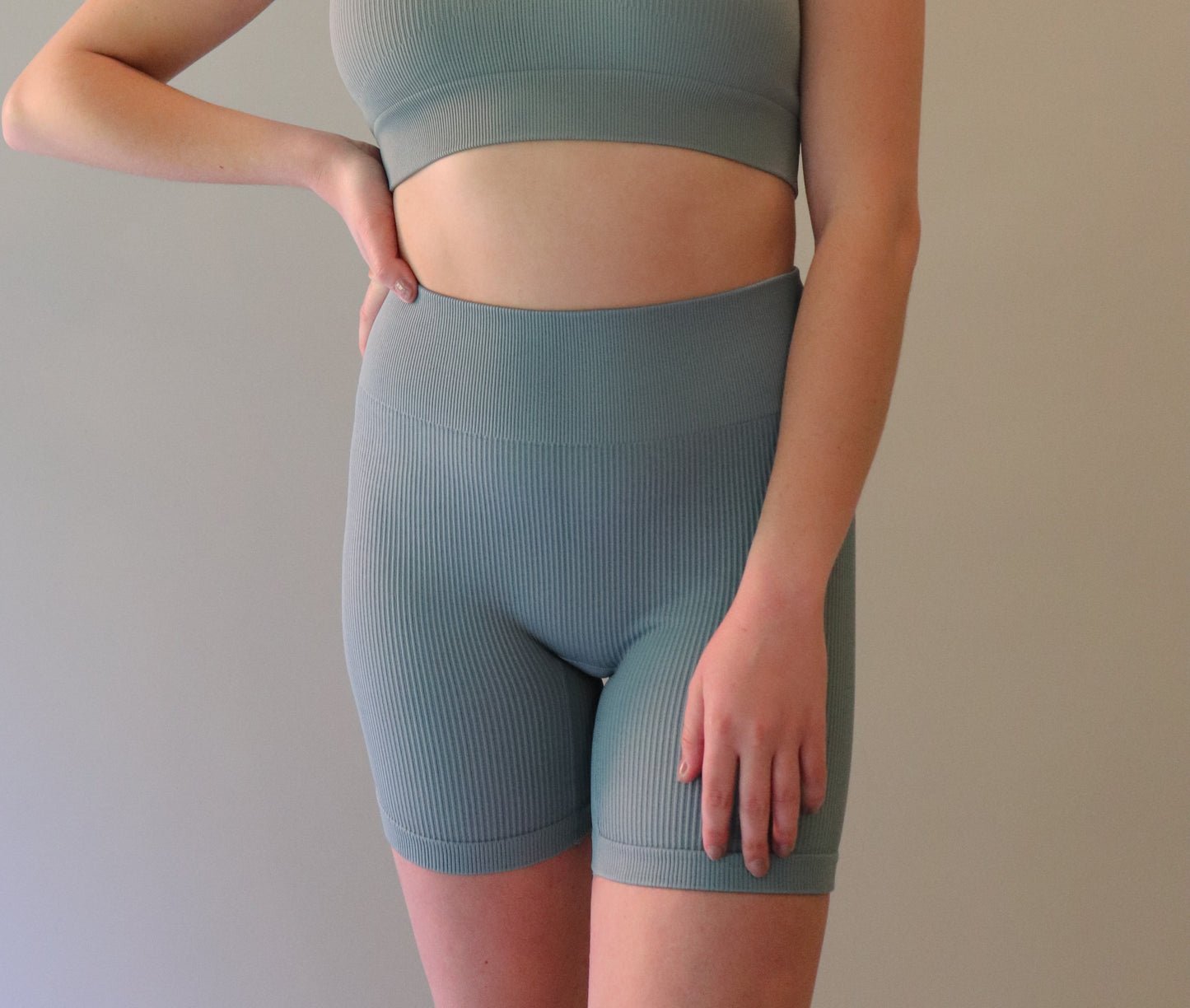 Bikers verde gris básicos