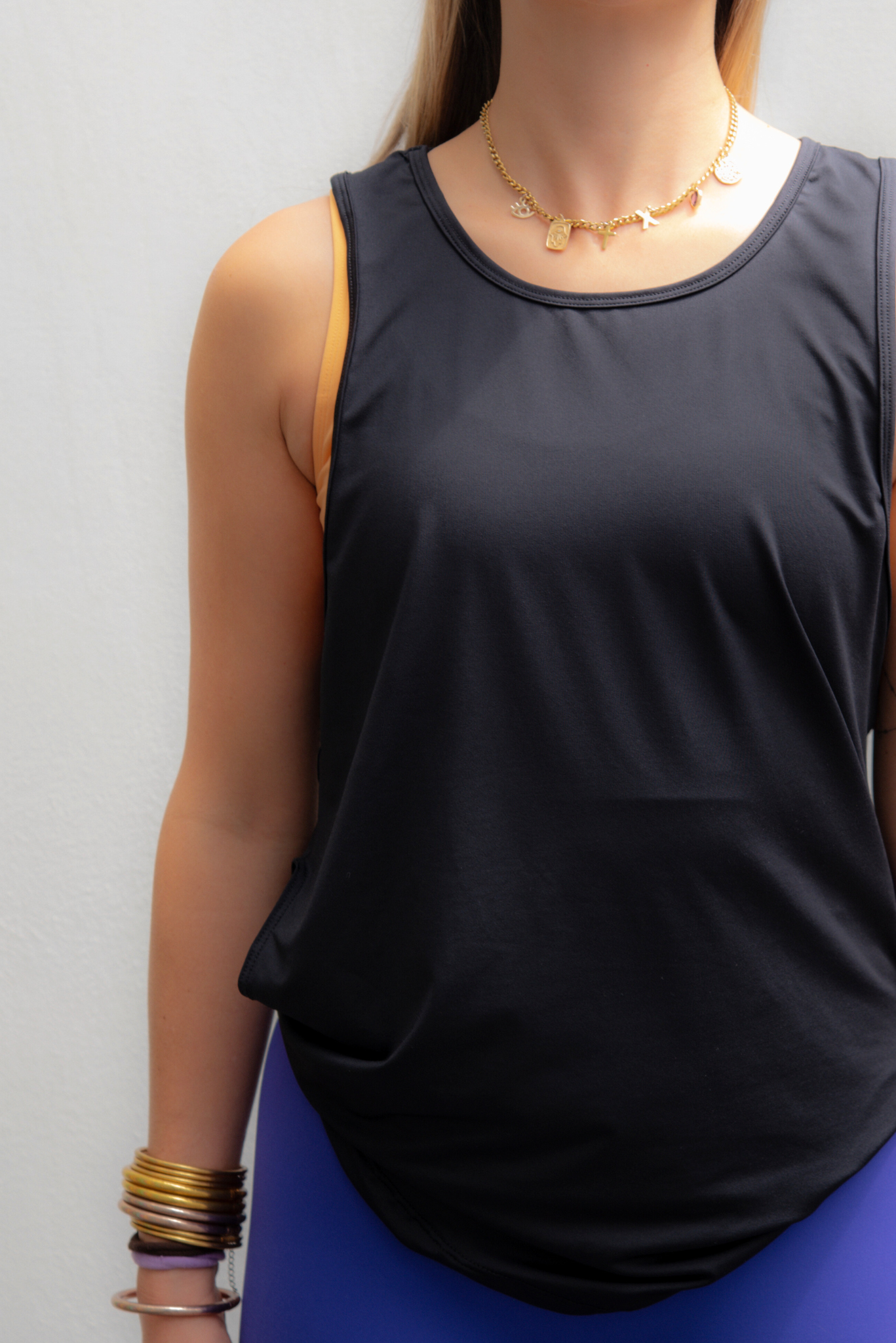 Blusa nudo negra